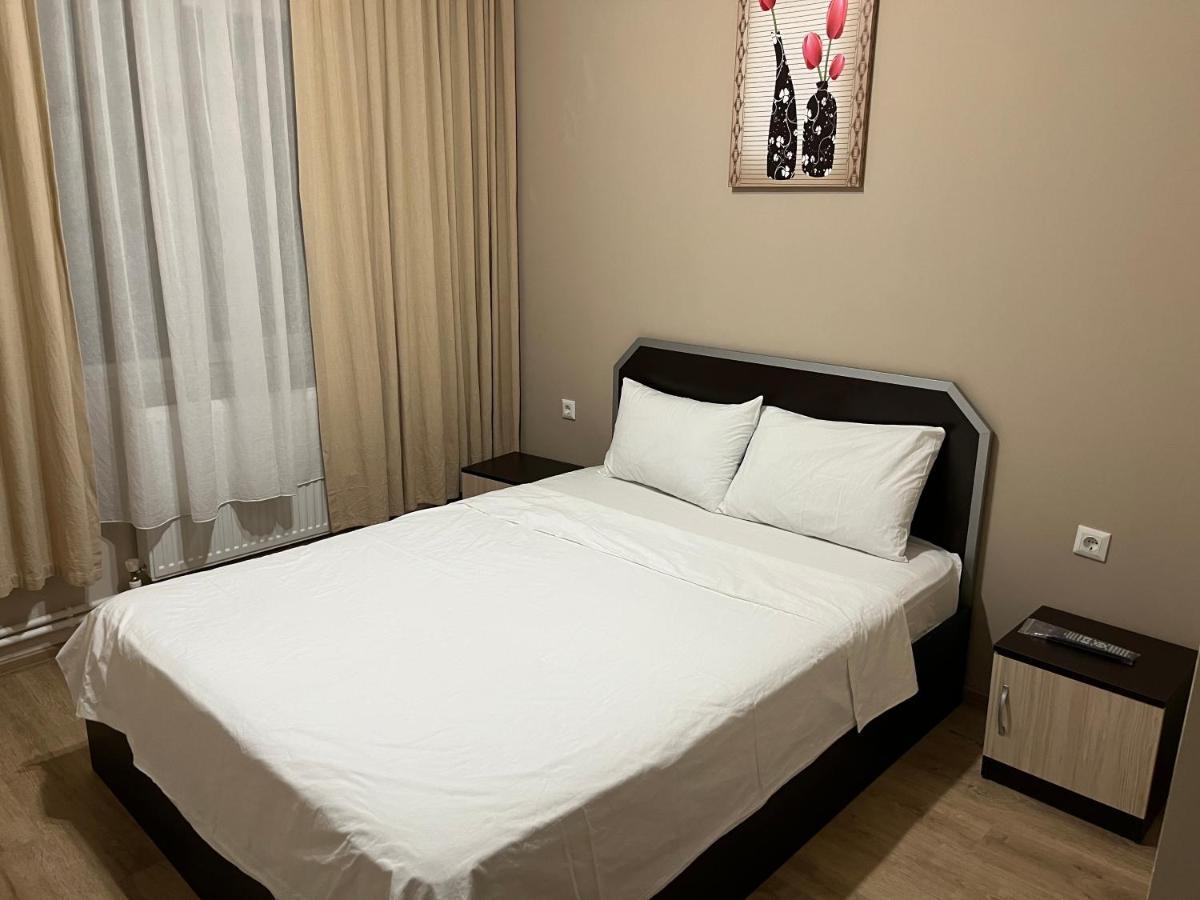 Apartament Tatul *